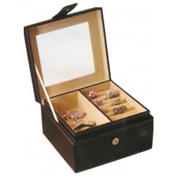 Boite à bijoux en simili cuir