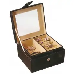 Boite à bijoux en simili cuir