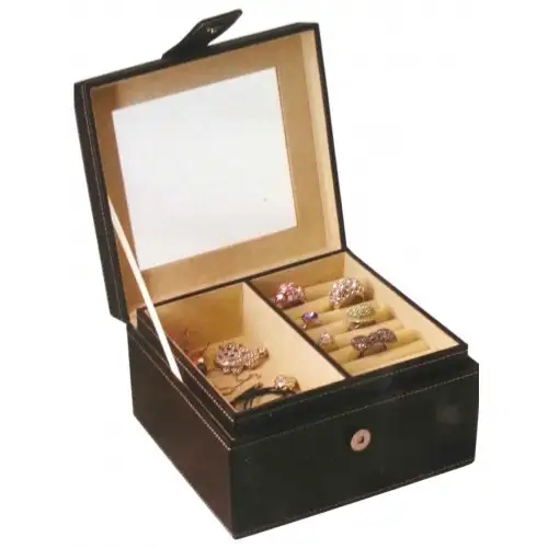 Boite à bijoux en simili cuir