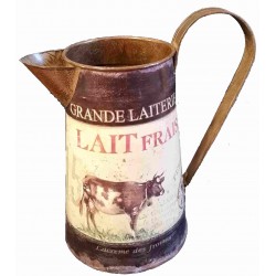 Broc metal laiterie avec vache