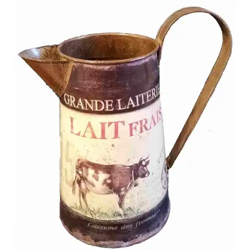Broc metal laiterie avec vache